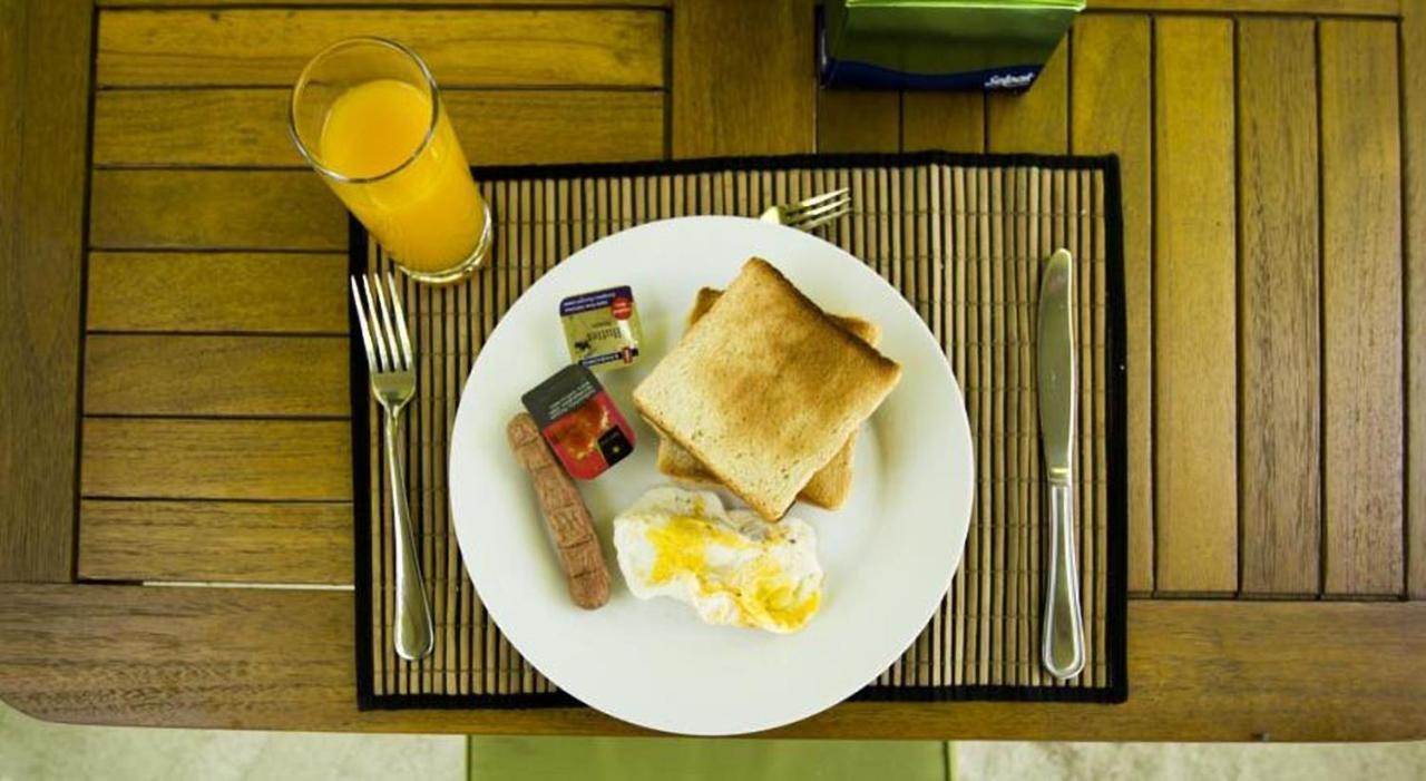 Off Day Inn Male Zewnętrze zdjęcie